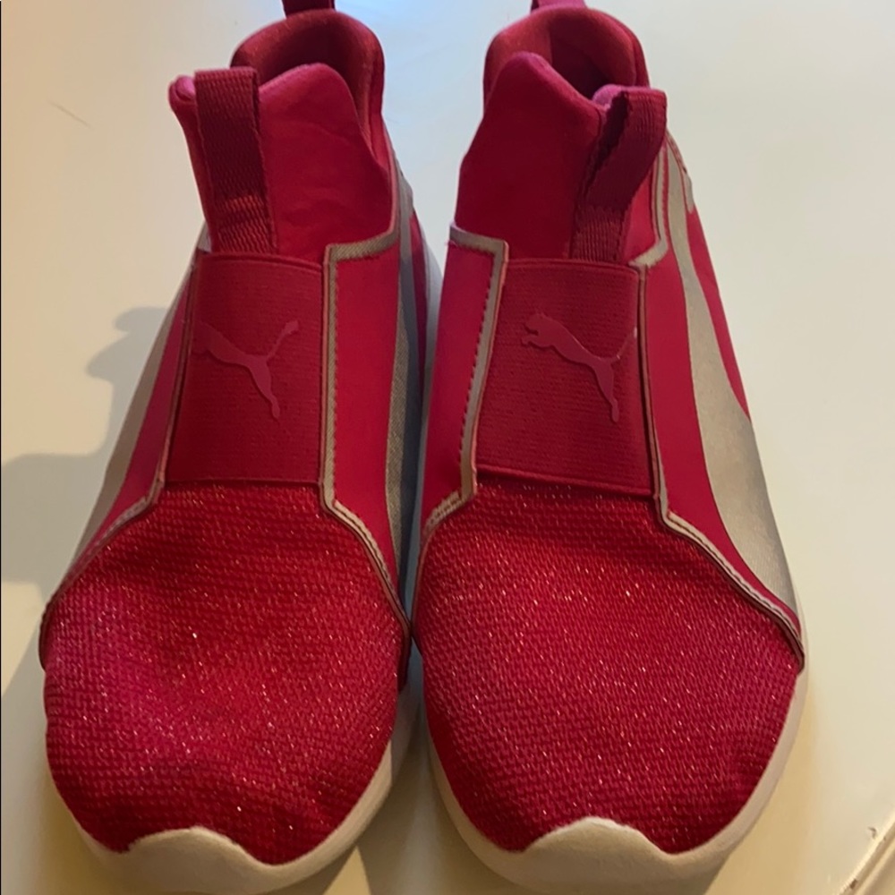 Puma *sparkly* magenta pull-on sneakers